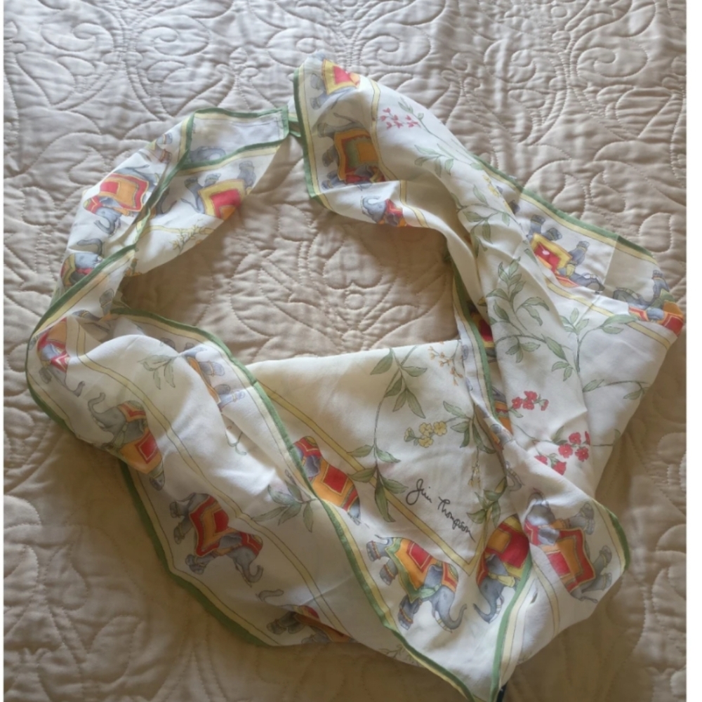 🇨🇦 NWOT Jim Thompson silk neckerchief